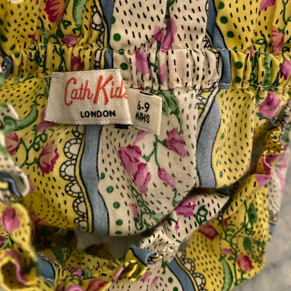 Cath Kidston 6-9 months sweet pea baby tie back dress and bloomer - Picture 2 of 12